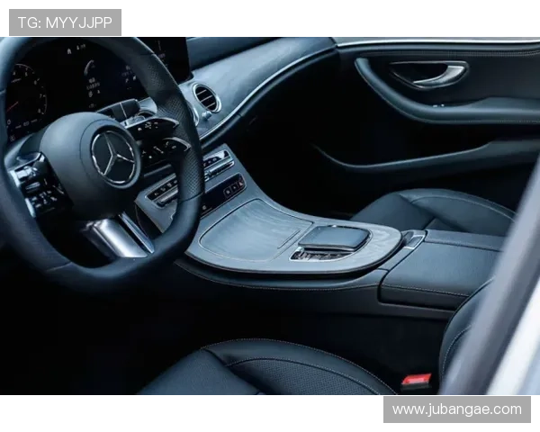 奔驰宝马用户体验对比:从驾驶感受到售后服务的全面评测 奔驰宝马用户体验对比:从驾驶感受到售后服务的全面评测